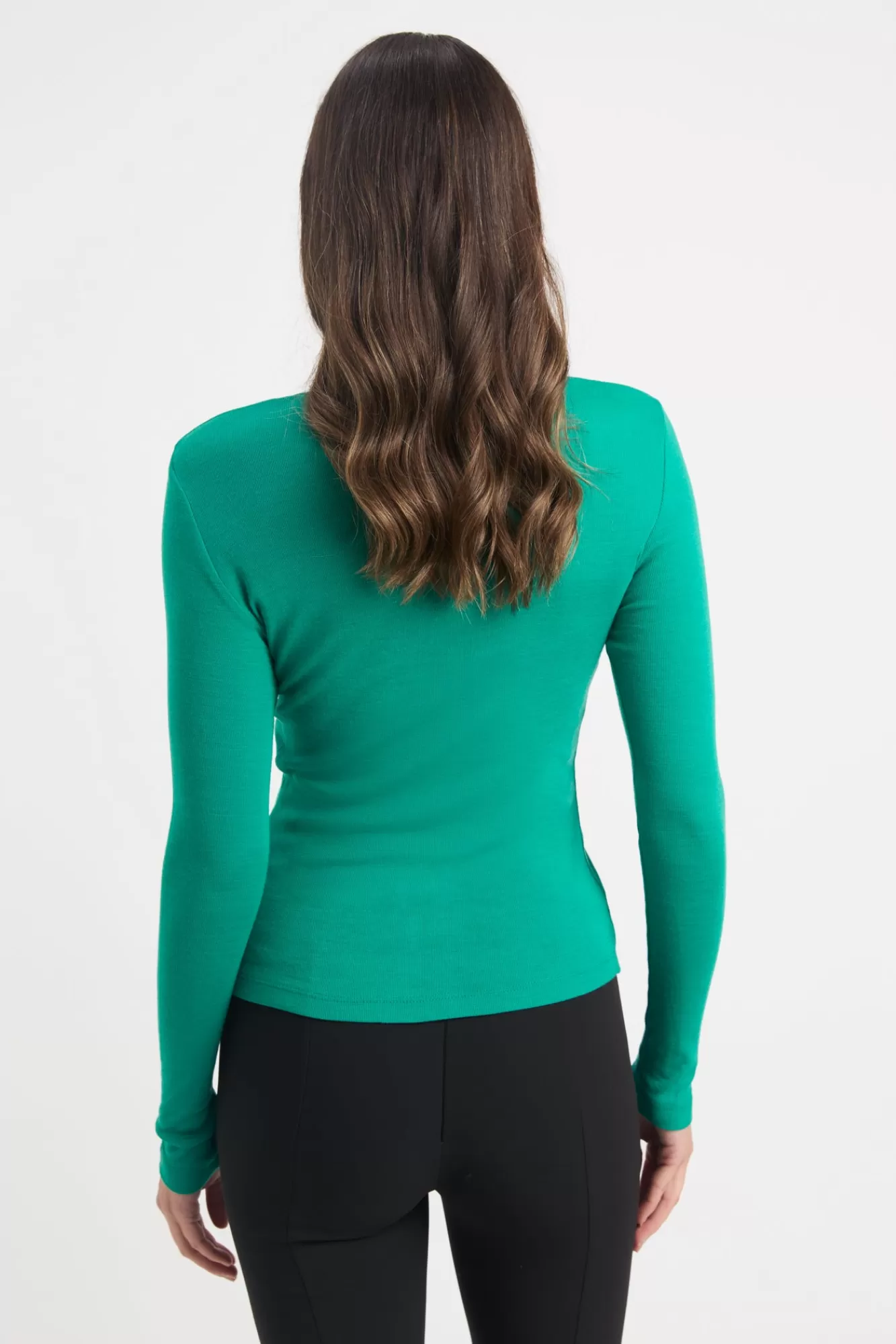 KOOKAÏ Kalara Long Sleeve Twist Top Dans Green Shop