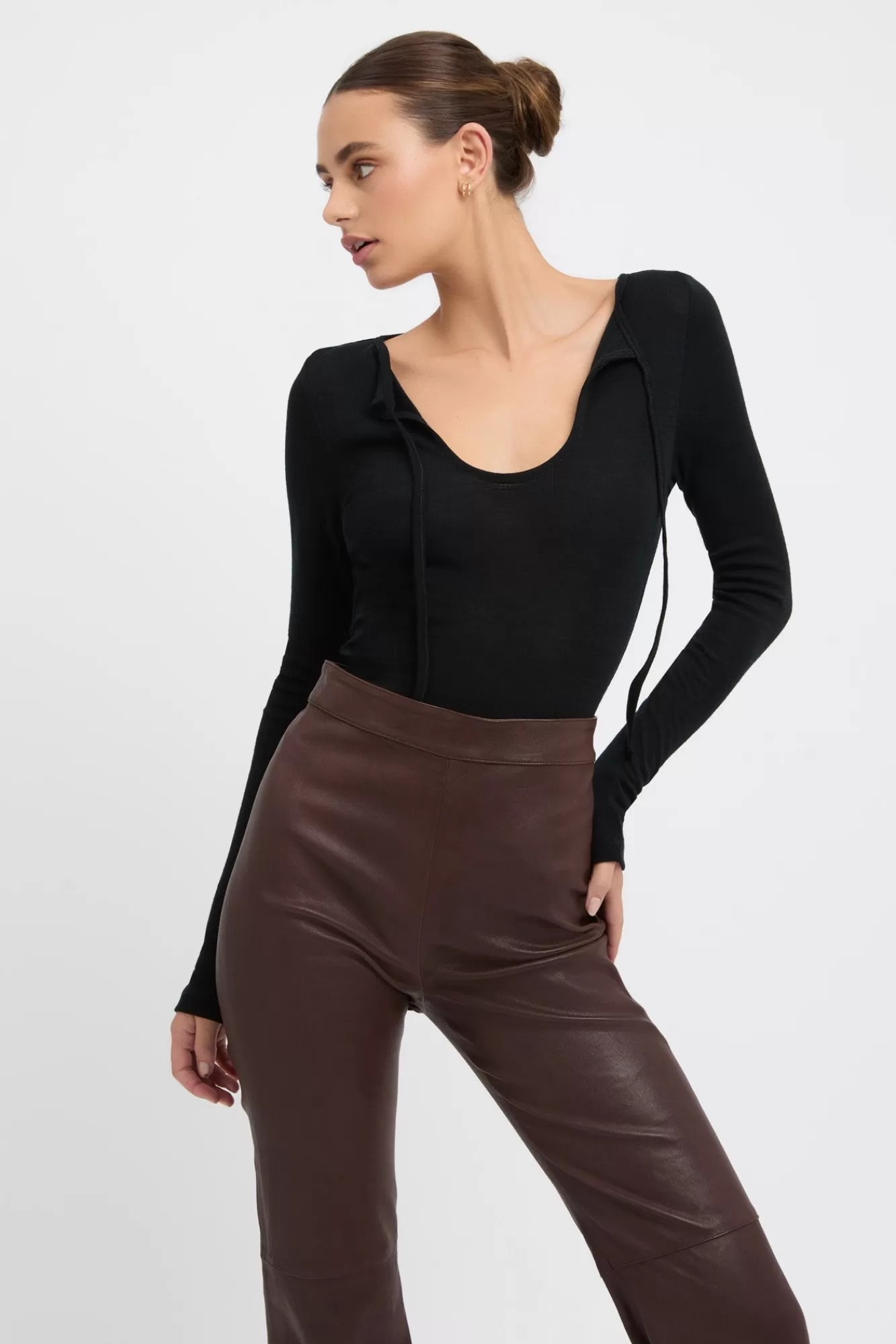 KOOKAÏ Vance Tie Top Black Clearance